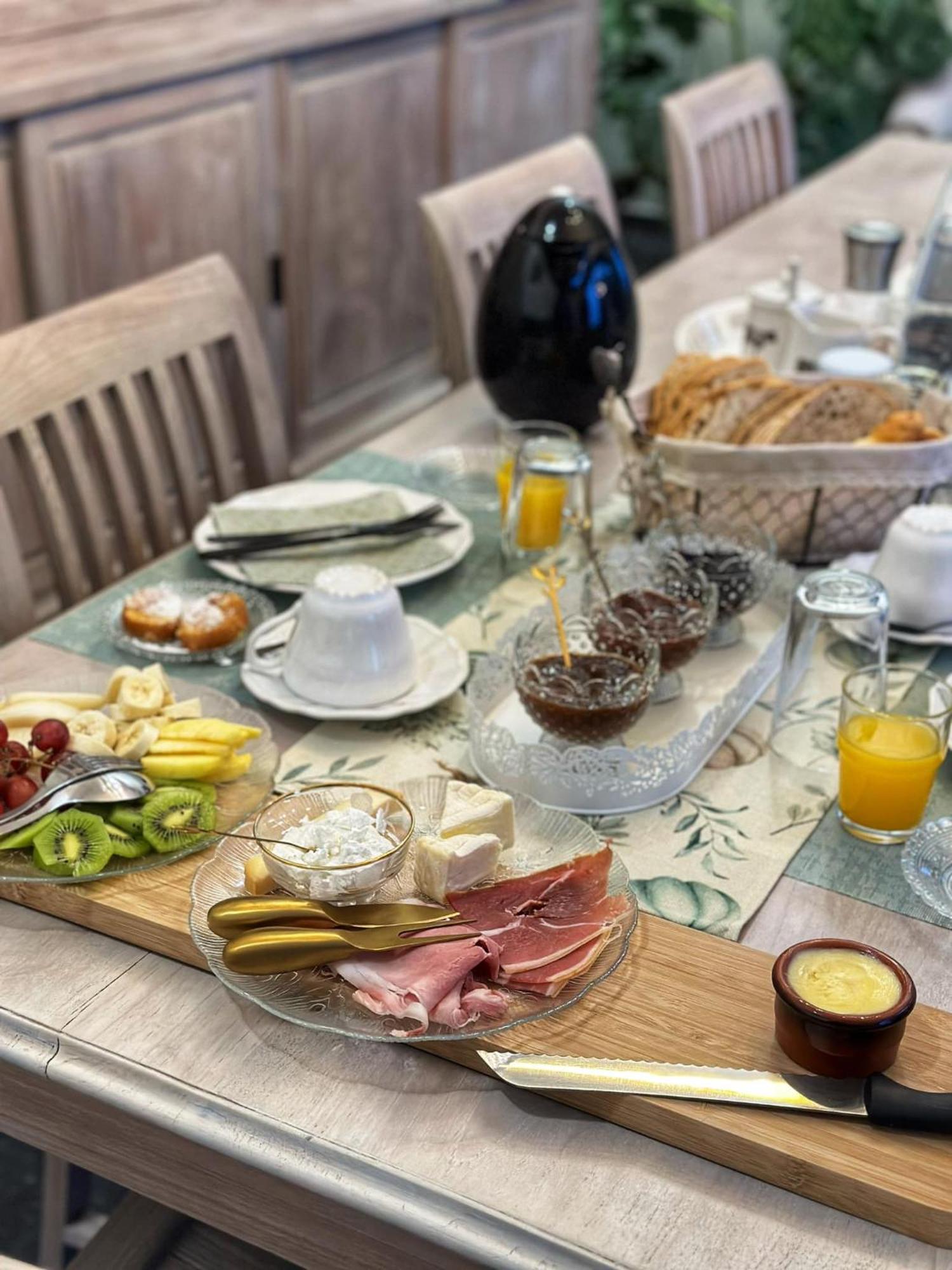 Bed and Breakfast Les Arbres Sous Le Vent A 10 Min De Pairi Daiza Jurbise Exterior foto
